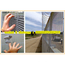 Забор из сварной сетки с защитой от порезов